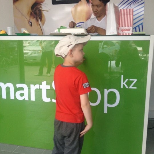 รูปภาพถ่ายที่ SmartShop.kz โดย Асет Н. เมื่อ 6/26/2012