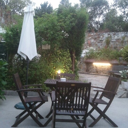 8/1/2012 tarihinde Zumaya S.ziyaretçi tarafından Hotel Restaurante Cabo Vidio'de çekilen fotoğraf