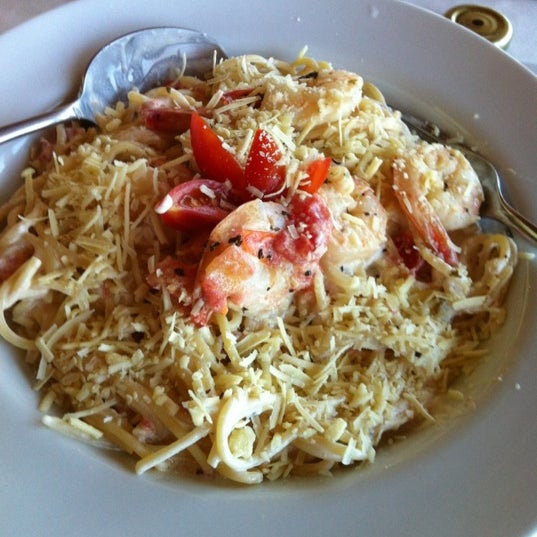 6/5/2012 tarihinde Andrea d.ziyaretçi tarafından Restaurante Papaguth'de çekilen fotoğraf