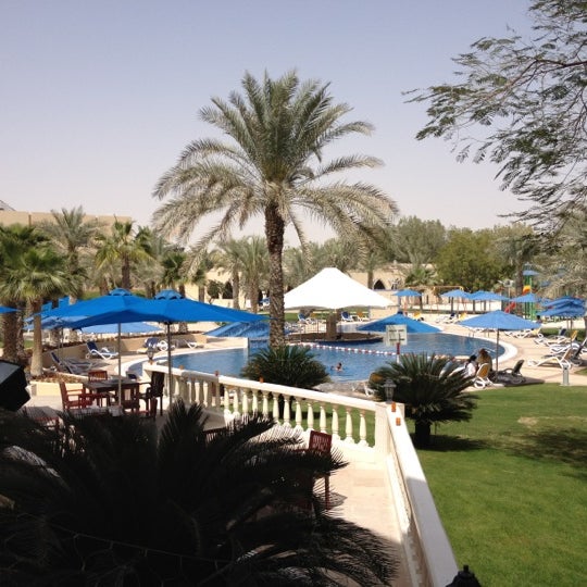 Foto tirada no(a) Mafraq Hotel Abu Dhabi por Sylvia C. em 3/13/2012