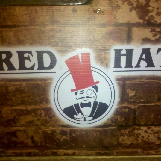 8/15/2012にSupahFans S.がThe Red Hatで撮った写真