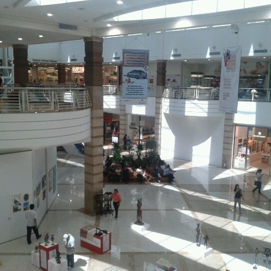 รูปภาพถ่ายที่ Shopping Pátio Dom Luis โดย Andre G. เมื่อ 9/12/2012