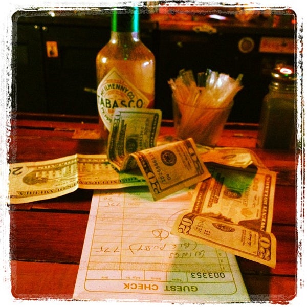 4/1/2012にBlair H.がJT&#39;s Bar &amp; Grillで撮った写真