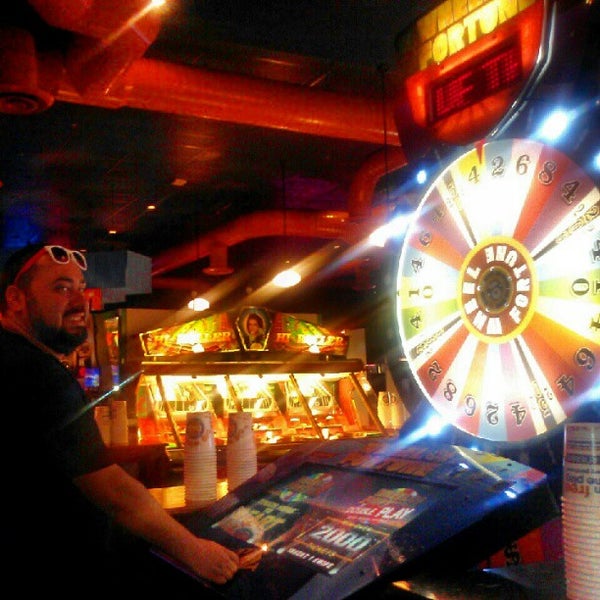 Photo taken at Dave &amp; Buster&#39;s by Dominic M. on 8/27/2012