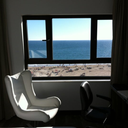 Снимок сделан в Hotel Cádiz Paseo del Mar - Affiliated by Meliá пользователем Salvatore G. 7/10/2012