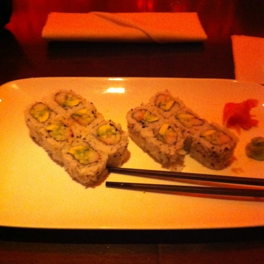 Photo taken at Sushi Taiyo by Johnnie T. on 12/4/2011