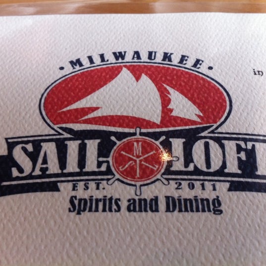 Снимок сделан в Milwaukee Sail Loft пользователем Nicholas Z. 5/20/2011