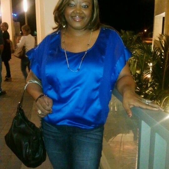 Photos At Cobb Movie Theatres 16 Palm Beach Gardens Multiplex In