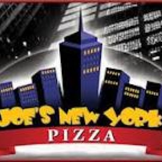 รูปภาพถ่ายที่ Joe’s New York Pizza โดย Douglas T. เมื่อ 11/3/2011
