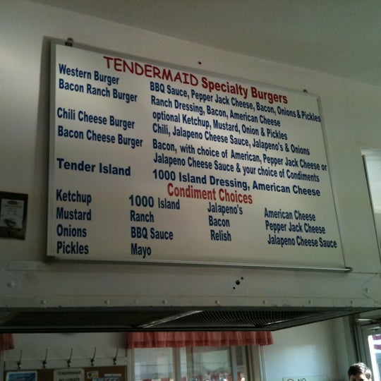 รูปภาพถ่ายที่ Tendermaid Sandwich Shop โดย Erica P. เมื่อ 10/31/2011