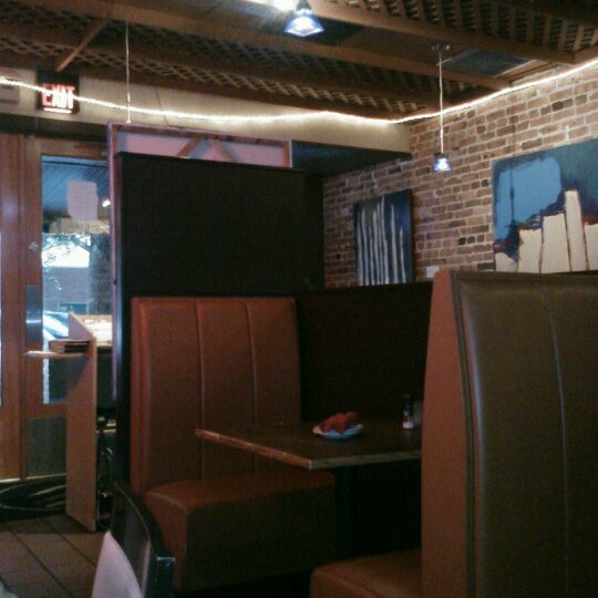 6/12/2012 tarihinde Callie T.ziyaretçi tarafından Emiliano&#39;s Cafe'de çekilen fotoğraf