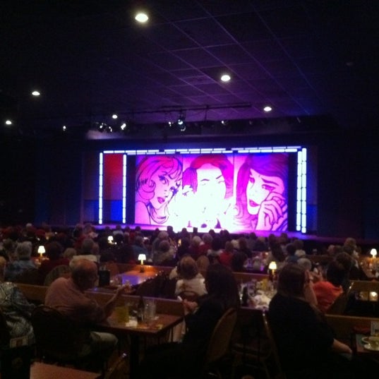 Снимок сделан в Dutch Apple Dinner Theatre пользователем Russell T. 3/15/2012