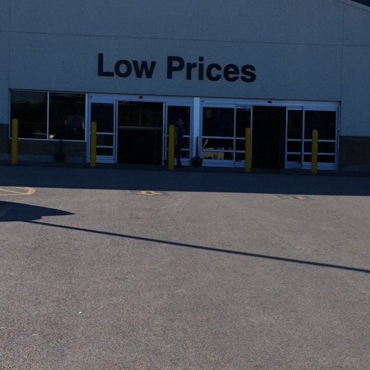 Walmart Supercenter Big Box Store in Woodville