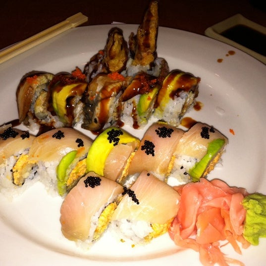 Foto diambil di Oyama Sushi oleh Matt I. pada 6/11/2011