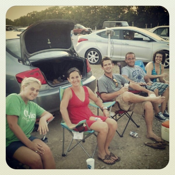 Photo taken at South Drive-In by Katie B. on 7/7/2012