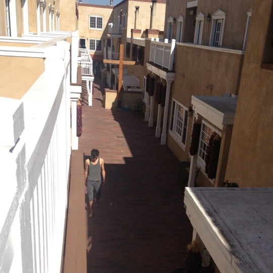 6/30/2012 tarihinde Leslie A.ziyaretçi tarafından Hotel Chimayó de Santa Fe'de çekilen fotoğraf