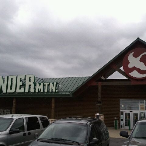 Gander Mountain Now Closed Sporting Goods Shop In Green Bay