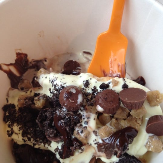 Orange Leaf Frozen Yogurt (Now Closed) Frozen Yogurt Shop in Salem