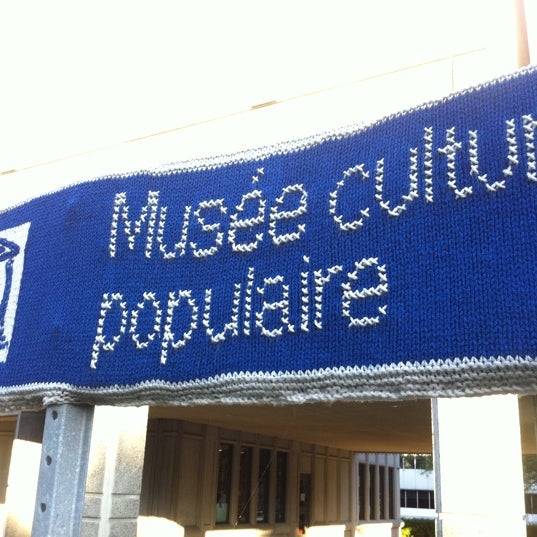 รูปภาพถ่ายที่ Musée Québécois de culture populaire โดย Denis R. เมื่อ 8/19/2011