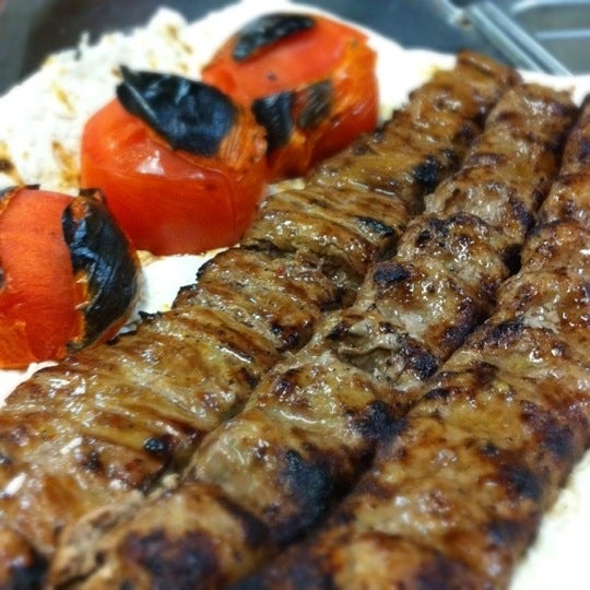 8/3/2011 tarihinde Idean F.ziyaretçi tarafından Shahrzad Persian Cuisine'de çekilen fotoğraf