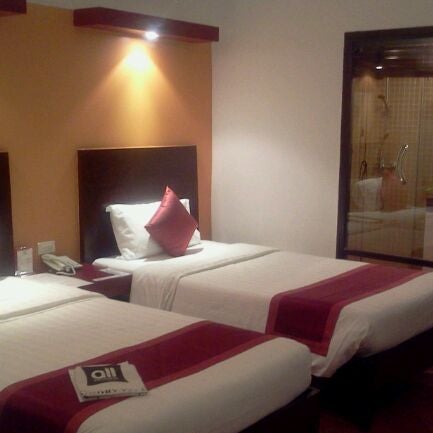 All Seasons Naiharn Phuket 4