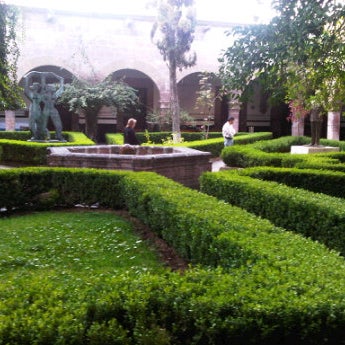 Photo taken at Conservatorio de las Rosas by Gabriela G. on 11/21/2011
