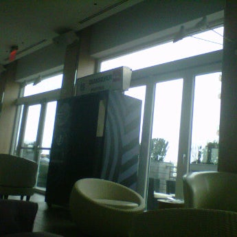 9/11/2011 tarihinde julie s.ziyaretçi tarafından Londa Lounge at Allegria Hotel'de çekilen fotoğraf