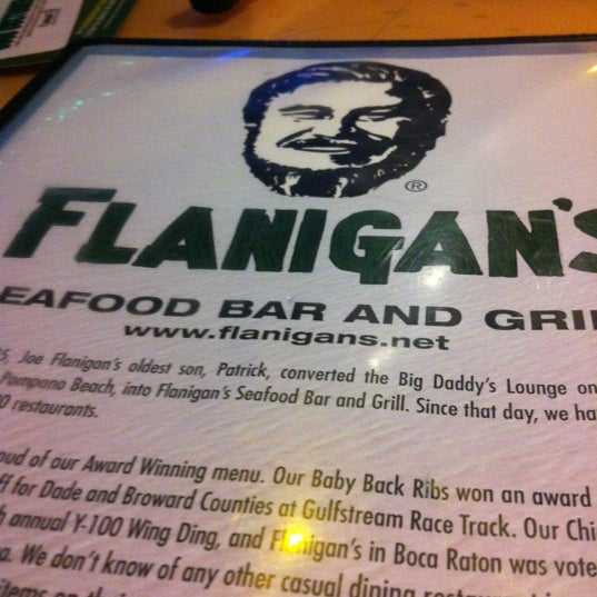 Photo taken at Flanigan&#39;s Seafood Bar &amp; Grill by Roxy R. on 4/10/2012