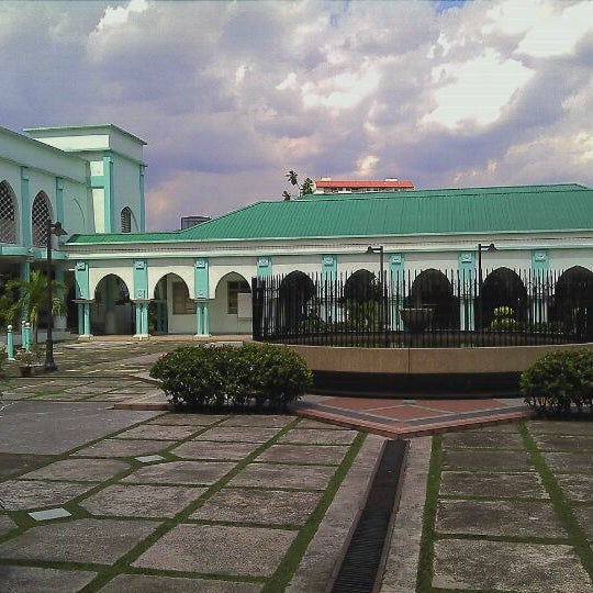 Photos At Masjid Al Azim Pandan Indah