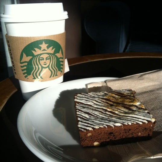 Photo taken at Starbucks by Claudia M. on 9/23/2011