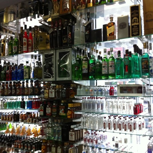 The Wigs Cellar Melbourne CBD 8 tips from 43 visitors