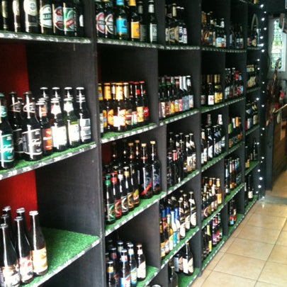 รูปภาพถ่ายที่ The Beer Company โดย René M. เมื่อ 7/28/2012