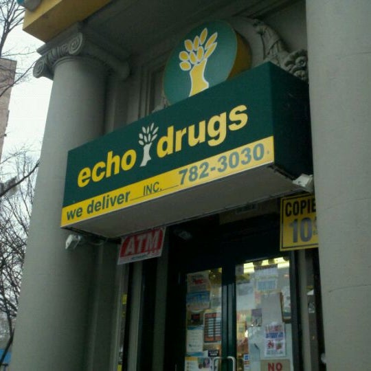 Das Foto wurde bei Echo Drugs von Kyle Willow B. am 12/29/2010 aufgenommen