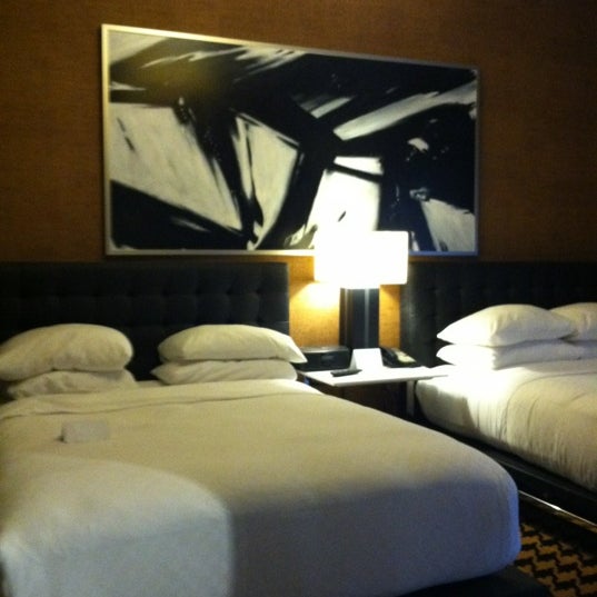Das Foto wurde bei Ameritania Hotel von Michelle B. am 11/16/2011 aufgenommen