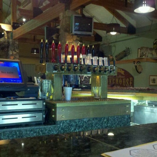 Das Foto wurde bei Big Buck Brewery &amp; Steakhouse von Tim D. am 8/20/2011 aufgenommen