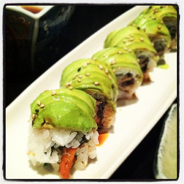 Foto tirada no(a) Wonderful Sushi Hillcrest por Phelan R. em 10/29/2011