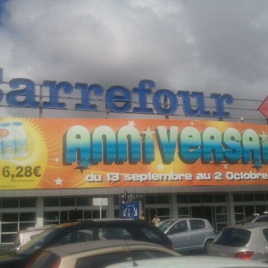 Photos At Carrefour Dillon Big Box Store