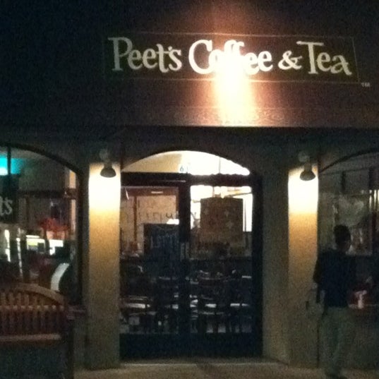 11/18/2011 tarihinde Yushi T.ziyaretçi tarafından Peet&#39;s Coffee &amp; Tea'de çekilen fotoğraf