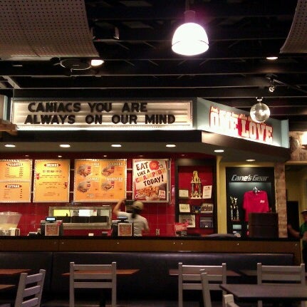 Photo taken at Raising Cane&#39;s Chicken Fingers by Suzanne H. on 8/26/2012