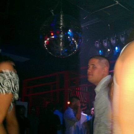 9/3/2011 tarihinde Amanda D.ziyaretçi tarafından Mekka Nightclub'de çekilen fotoğraf
