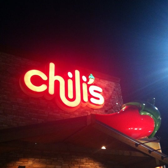 Photo taken at Chili&#39;s Grill &amp; Bar by Courtney A. on 12/22/2011