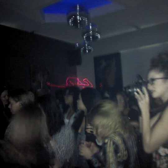 1/29/2012 tarihinde MisterX D.ziyaretçi tarafından Bobby&#39;s Nightclub'de çekilen fotoğraf