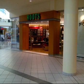 burloak outlet mall tommy hilfiger