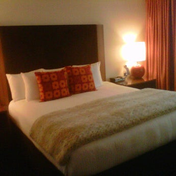 Foto tomada en Hotel Modera  por Lindsey N. el 9/16/2011