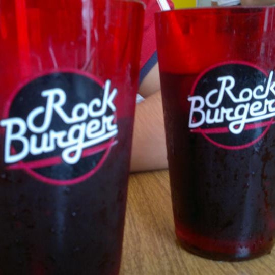 Foto tirada no(a) Rock Burger por Bruno A. em 12/3/2011