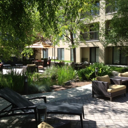 6/8/2012에 Robert K.님이 Courtyard by Marriott에서 찍은 사진