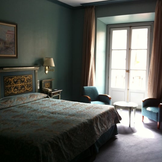 Photo taken at Hotel Palacio de Los Velada by zizi on 3/9/2011