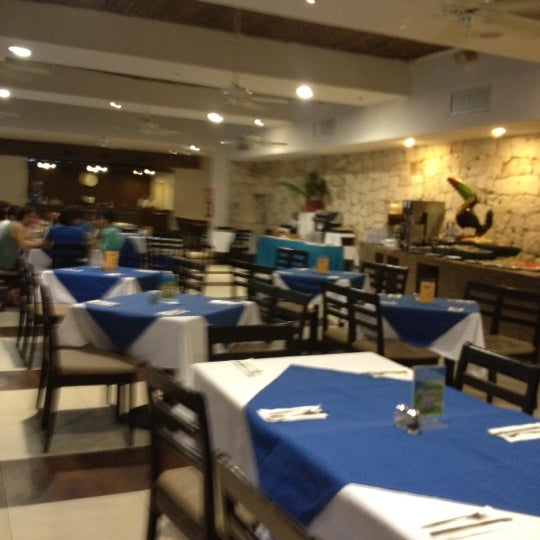 6/30/2012에 Twittplaya님이 La Ceiba by Tukan Hotels에서 찍은 사진
