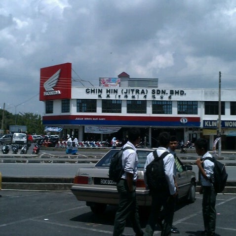 Photos At Chin Hin Automotive Shop In Jitra