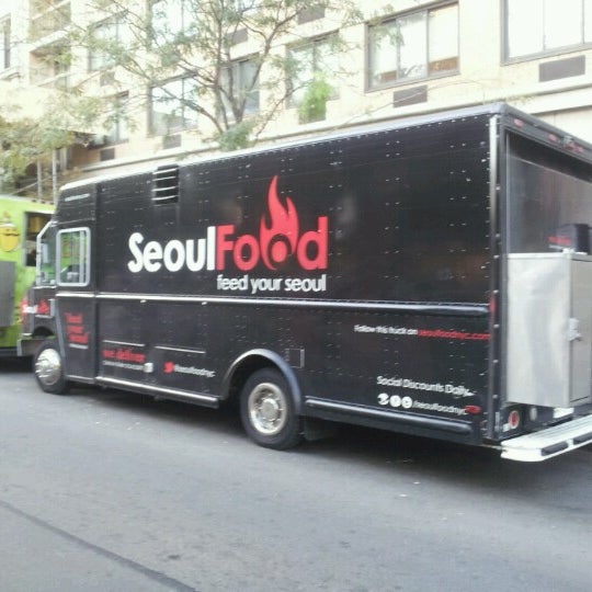 Foto tirada no(a) Seoul Food por Oi Ling A. em 8/7/2012